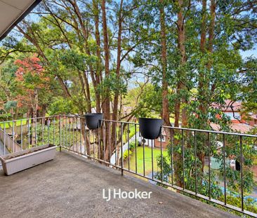 Full Brick Apartment - Approx. 100-meter walk to Gordon Station - Photo 6