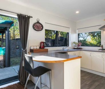 Spacious And Central - Photo 4