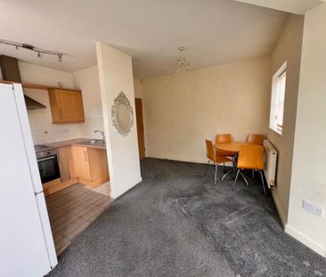 2 bedroom apartment to rent - Photo 6