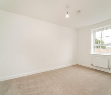 3 bedroom semi-detached house to rent - Photo 5