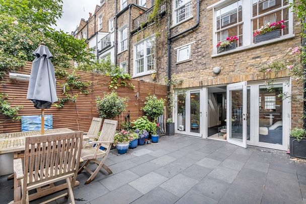 5 bedroom terraced house to rent - Photo 1
