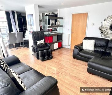 3 bedroom flat to rent - Photo 1