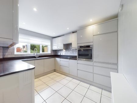 3 bedroom end of terrace house to rent - Photo 5