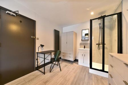 1 bedroom in a house share to rent - Photo 3