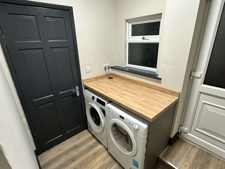 Church Street Room 3 - Photo 5