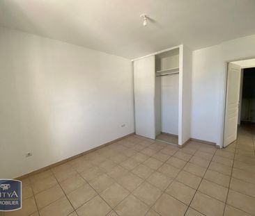 Location Appartement 2 pièces 39m² ST DENIS 97400 - Photo 2
