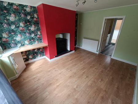 2 bedroom terraced house to rent - Photo 2