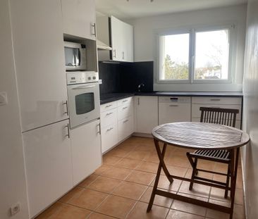 Appartement 3 pièces 65.21 m² - Photo 2