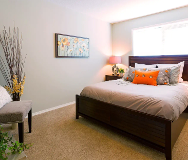 Three Bedroom 1.5 Bath - Photo 3