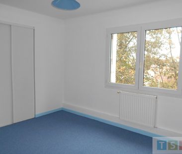 Location Appartement 3 pièces 77m² LANNEMEZAN 65300 - Photo 1