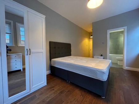 2 bedroom ground floor flat to rent - Photo 3