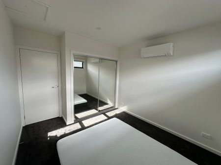 Noble Park - Photo 3