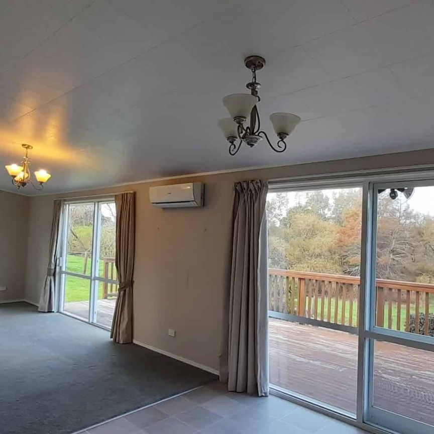 Enjoy a relaxed lifestyle - Photo 1