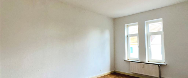 Helle 2-Zimmer-Wohnung mit Balkon in zentraler Lage // Iltisstraße, Kiel - Photo 1