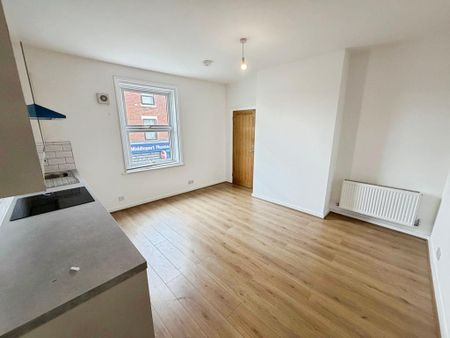1 bedroom apartment to rent - Photo 2