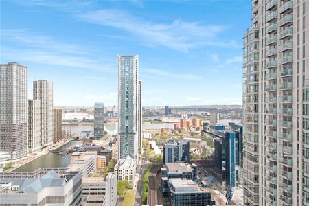 This exceptional apartment has been completely reimagined through a full, bespoke renovation, with a redesigned layout and an uncompromising focus on quality, craftsmanship, and contemporary - Photo 4
