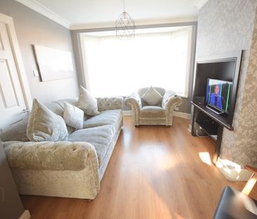 13 Ballygowan Road, BT57LH, Belfast - Photo 6