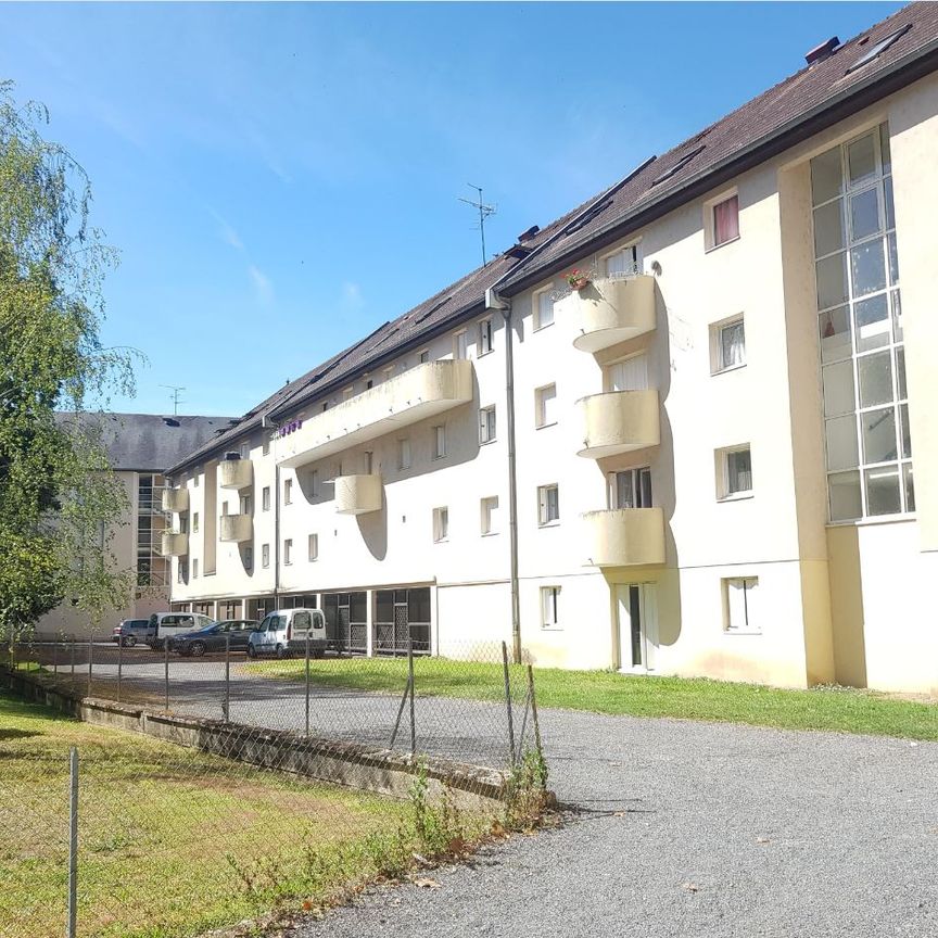 Très beau duplex T4 avec balcon en centre ville de DECIZE - Photo 1