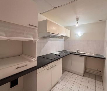 Location Appartement 2 pièces 49m² BORDEAUX 33000 - Photo 2