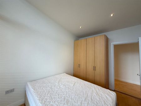 The locks, Ringsend, Dublin 4 - Photo 5