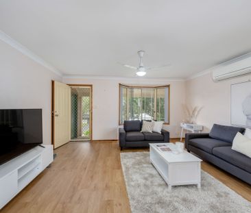 Spacious 3-Bedroom Duplex in Leafy Mt Hutton Location - Photo 5