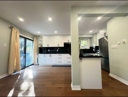 For Lease - 11 Markville Road Unit# master B, Markham, Ontario - Photo 1