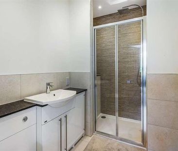 Woking Road, Jacobs Well, GU4 - Photo 6