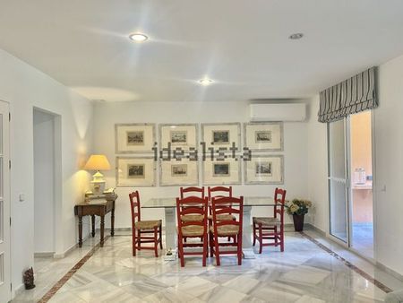 Alquiler de chalet adosado en Sotogrande Alto Central - Photo 4