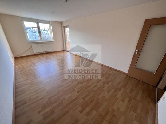 Neuer Bodenbelag und frisch gestrichen! 2-Raum Wohnung mit Balkon, Garage und Dusche - Foto 1