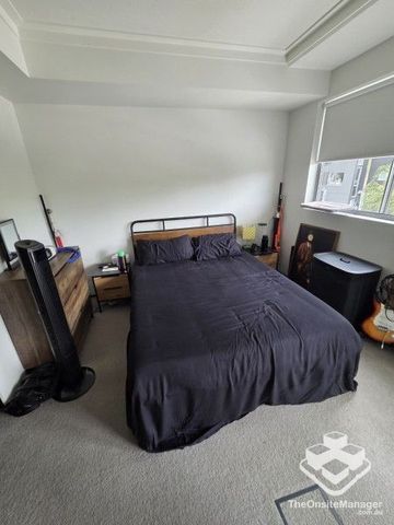 Stylish & Spacious 1 bedroom next to Brisbane River - Photo 2