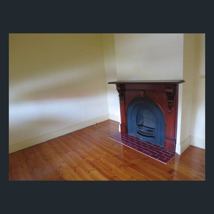 Charming 3 Bedroom Home in the Heart of Preston - Photo 1