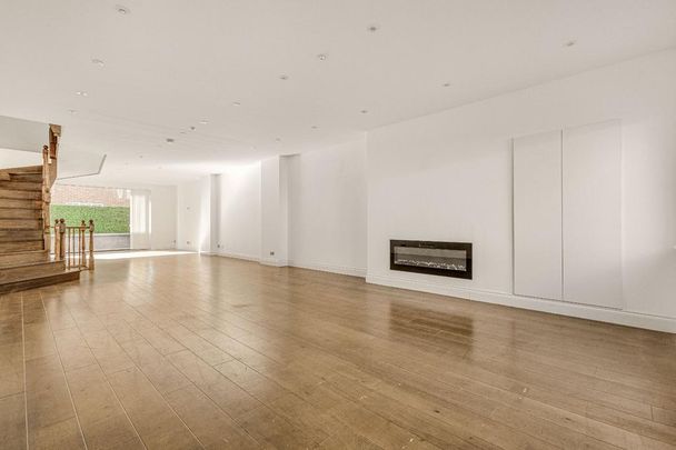 5 bedroom terraced house to rent - Photo 1