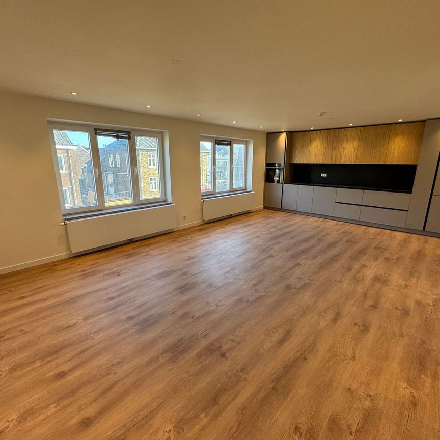 Appartement te huur: Raadhuisstraat 18-B 6161 GD Geleen - Photo 1