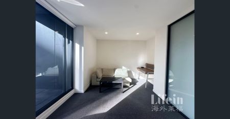 Comfortable 1-Bedroom Apartment with Furniture in the Heart of Box Hill - Photo 5