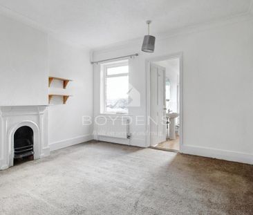 2 bedroom semi-detached house to rent - Photo 2