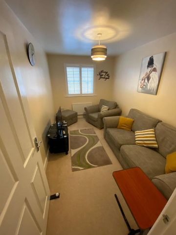 2 bedroom apartment to rent - Photo 3