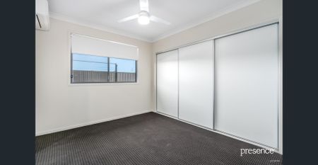 COMFORTABLE DUPLEX LIVING WITH AIR CONDITIONING & GARAGE - Photo 3