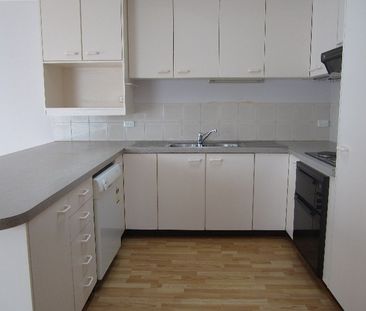 Looking for a family home in a convenient location? - Photo 5