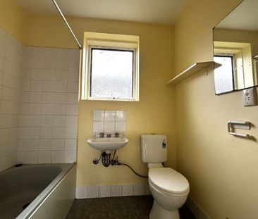 4 / 4 Walnut St, Carnegie - Photo 6