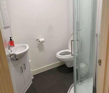 1 bedroom flat to rent - Photo 6