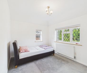 3 bedroom House in Radstock Lane, Reading - Photo 4