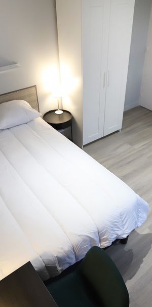 LEON BOURGEOIS 2 Roommate 5 Bedrooms at Rennes - Photo 2