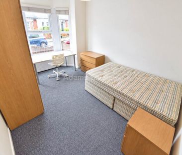 4 bedroom terraced house to rent - Photo 5