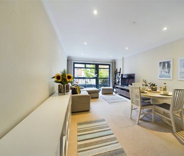 2 bedroom Flat in Kennet Street, Reading - Photo 1