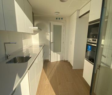 Piso de alquiler en Calle de Álvaro Siza, Primera Fase - Nuevo Tres... - Photo 1