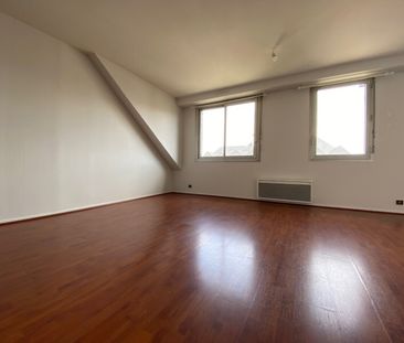 Location Appartement 2 pièces 50m² ORLEANS 45000 - Photo 2