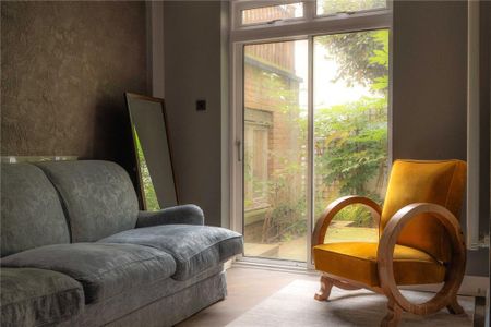 3 bedroom apartment to rent - Photo 2