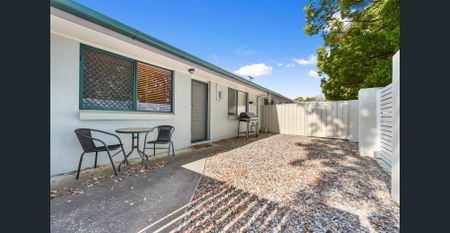 Fully Furnished Inner City Unit - Photo 2