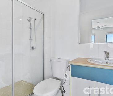 3 bedroom + Study! Spacious Peaceful Modern Living in Prime Locatio... - Photo 6