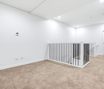 Brand New Split-Level Three-Bedroom Apartment with Huge Entertainer's Courtyard - Photo 5